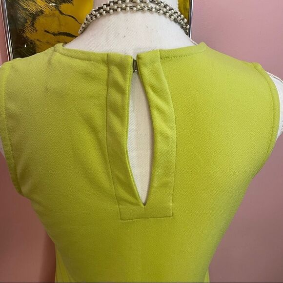 Banana Republic BR Sleeveless Chartreuse Keyhole Back Tank Top Blouse - Picture 7 of 11